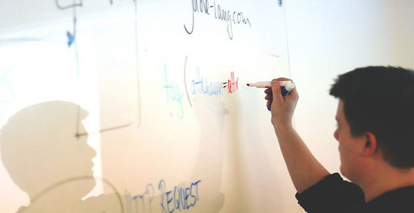 品牌戰(zhàn)略定位規(guī)劃怎么做？制定要注意什么？