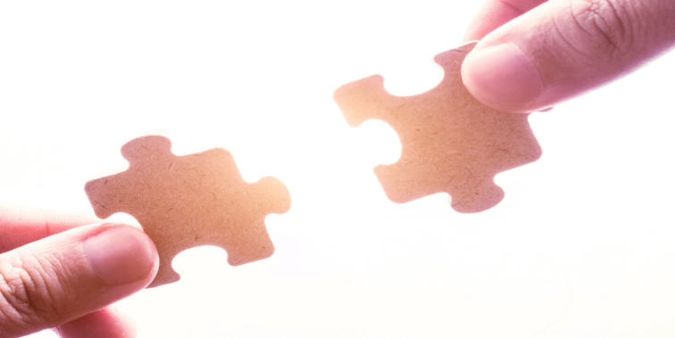 非常差異品牌定位：左手品牌，右手堅(jiān)持！