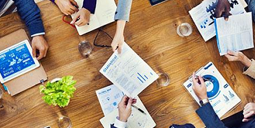 公司品牌戰(zhàn)略咨詢(xún)?yōu)槭裁粗匾? />
                                        </div>
                                        <div   id=